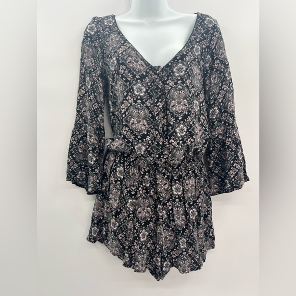 American Eagle Outfitters Paisley Romper - Size XS - Picture 5 of 10